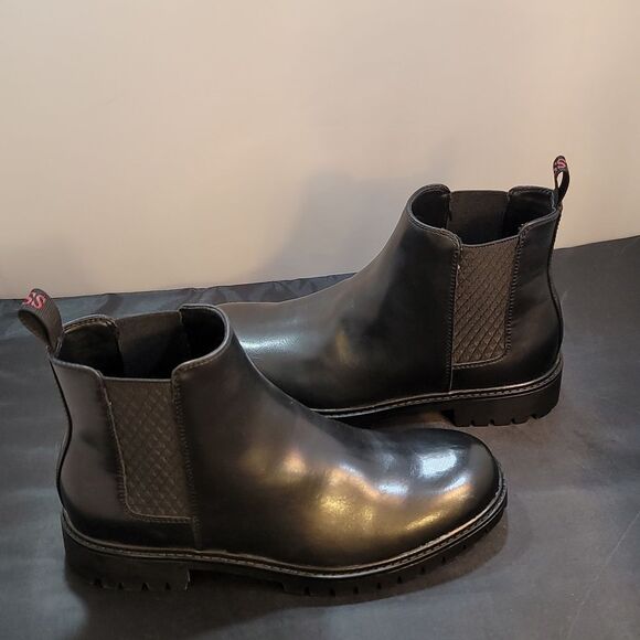 BRAND NEW GUESS MEN'S DOLAS CHELSEA BOOT - Picture 6 of 14